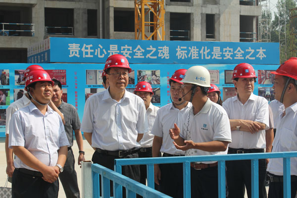 郑州市委副书记、市长马懿一行视察东润泰和项目